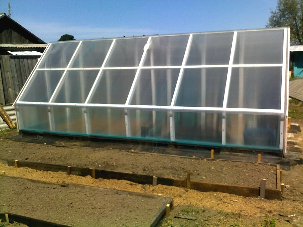 Интересная теплица из поликарбоната - фото 17