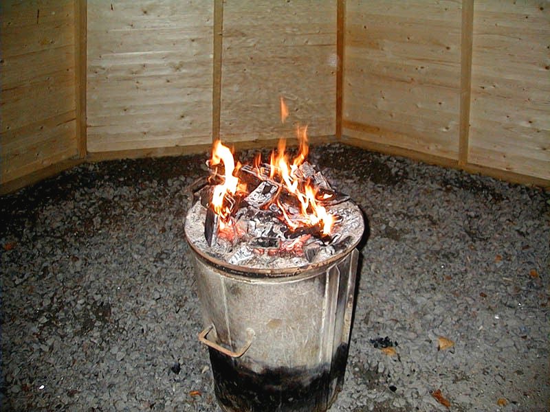 Закрытая беседка - фото 18