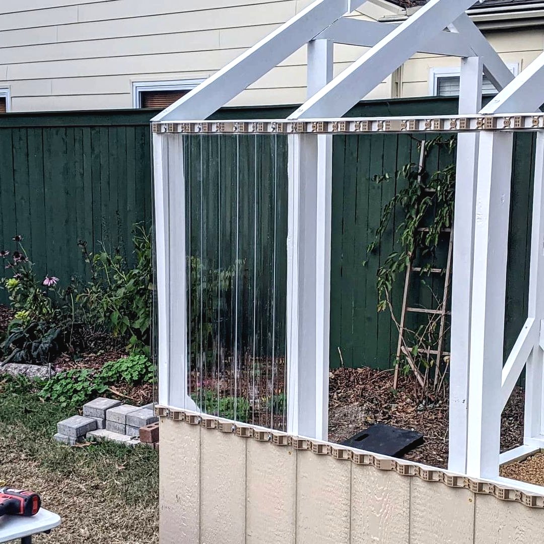 Теплица из деревянного каркаса и поликарбоната - фото 15