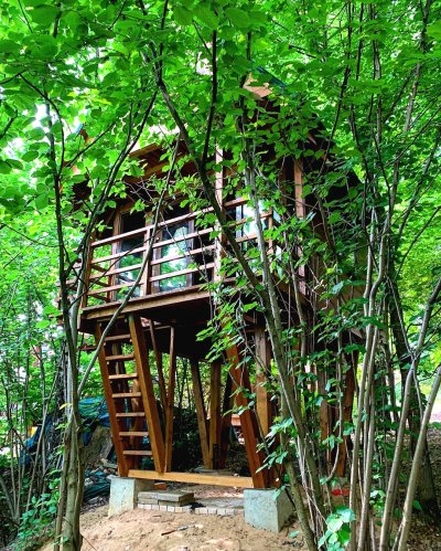 Необычный деревянный дом